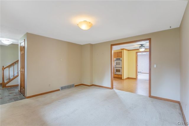 7799 Bainbridge Drive, Clay, NY 13090