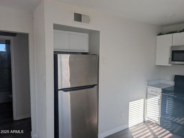 7160 N 53RD Avenue 2, Glendale, AZ 85301