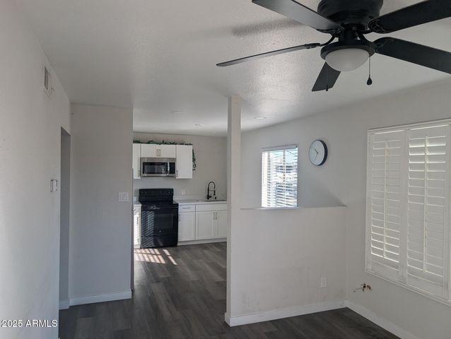 7160 N 53RD Avenue 2, Glendale, AZ 85301