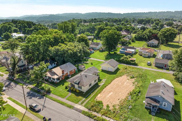 1733 Highland Street, Kingsport, TN 37664