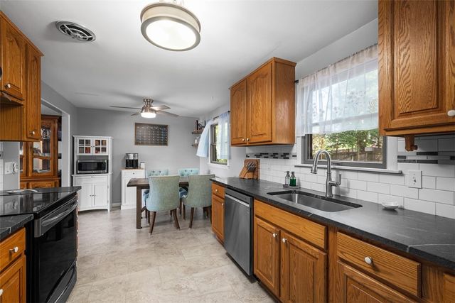 2064 Powell Road, Cranberry Twp, PA 16066