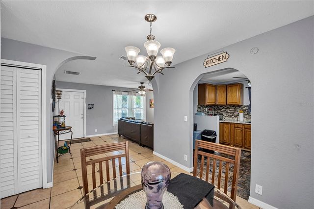 4325 LAKE AVENUE, Kissimmee, FL 34746