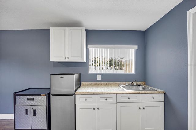 4325 LAKE AVENUE, Kissimmee, FL 34746