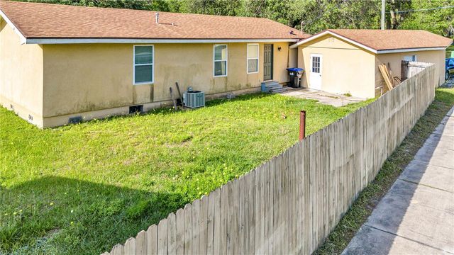 4325 LAKE AVENUE, Kissimmee, FL 34746