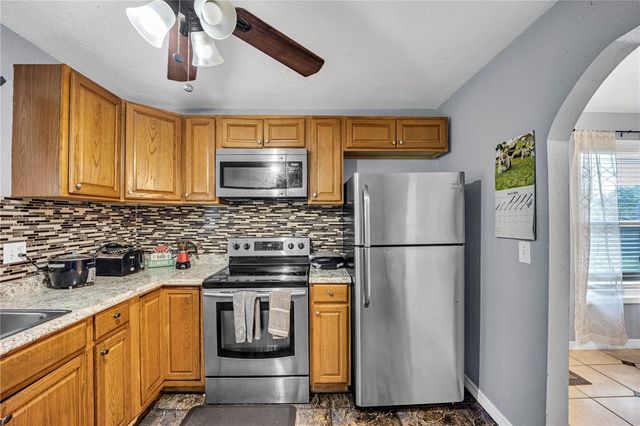 4325 LAKE AVENUE, Kissimmee, FL 34746