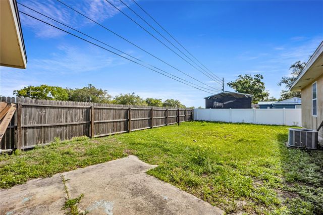 4325 LAKE AVENUE, Kissimmee, FL 34746