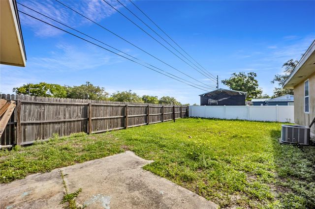 4325 LAKE AVENUE, Kissimmee, FL 34746