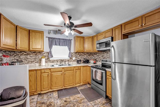 4325 LAKE AVENUE, Kissimmee, FL 34746