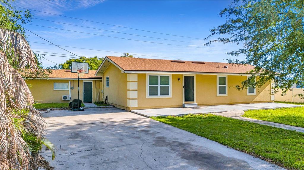 4325 LAKE AVENUE, Kissimmee, FL 34746