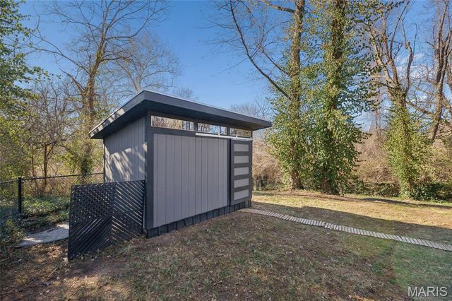 7368 Ahern Avenue, University City, MO 63130