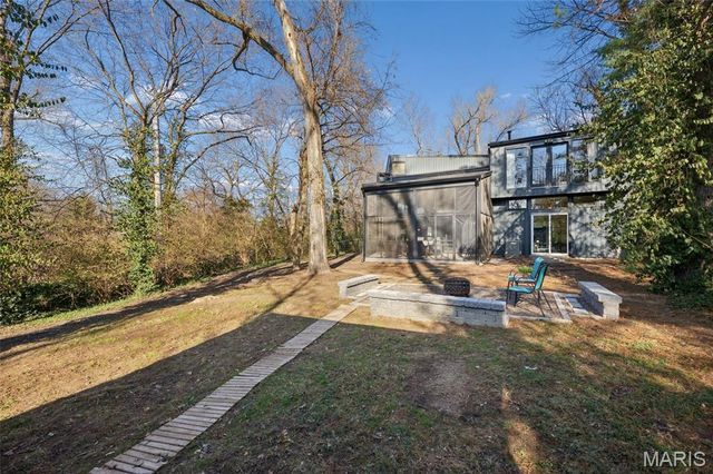 7368 Ahern Avenue, University City, MO 63130