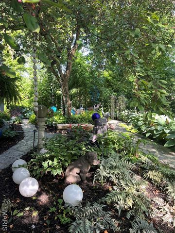 7368 Ahern Avenue, University City, MO 63130