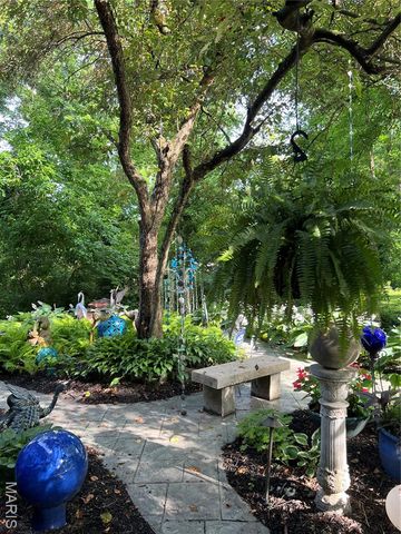 7368 Ahern Avenue, University City, MO 63130