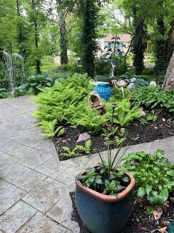 7368 Ahern Avenue, University City, MO 63130