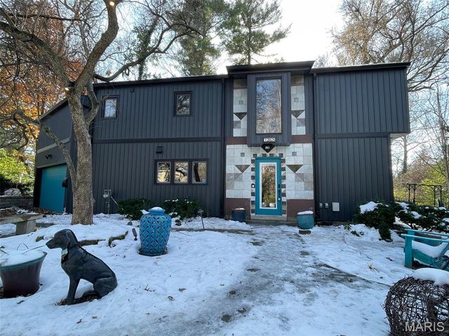 7368 Ahern Avenue, University City, MO 63130