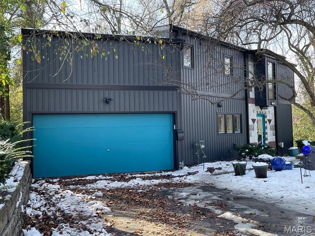 7368 Ahern Avenue, University City, MO 63130