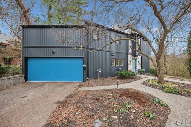 7368 Ahern Avenue, University City, MO 63130