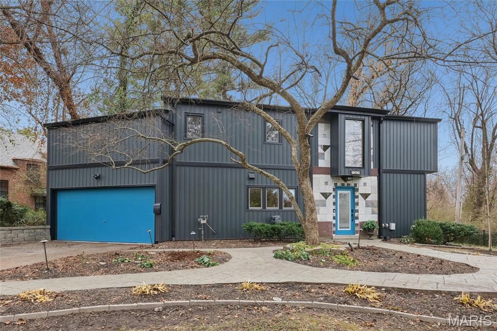 7368 Ahern Avenue, University City, MO 63130