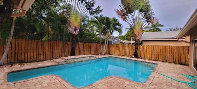 9831 NW 53rd Court, Coral Springs, FL 33076