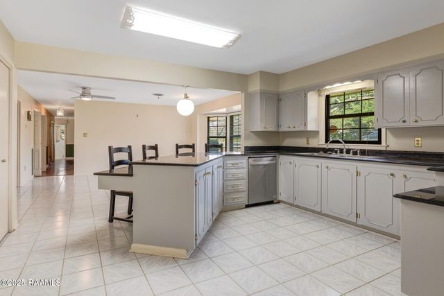 304 Saint John Avenue, Opelousas, LA 70570