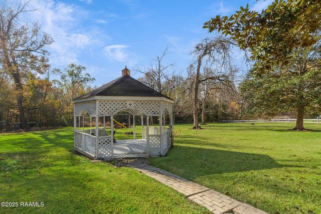 304 Saint John Avenue, Opelousas, LA 70570