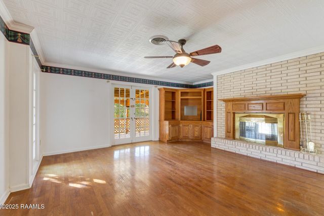 304 Saint John Avenue, Opelousas, LA 70570