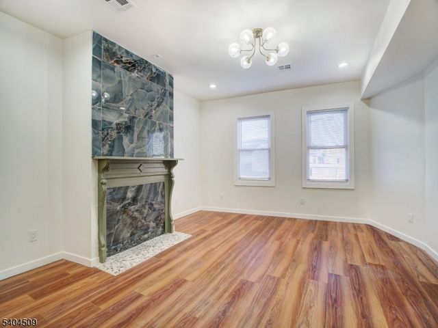 50 Hillyer St, City Of Orange Twp., NJ 07050