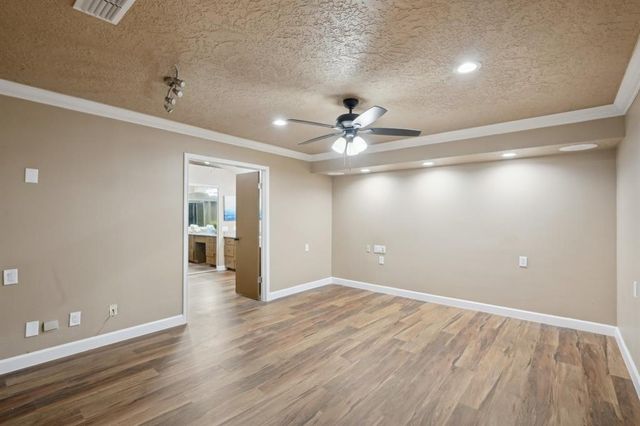 5914 Bermuda Dunes Drive, Houston, TX 77069