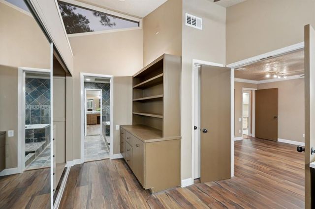 5914 Bermuda Dunes Drive, Houston, TX 77069