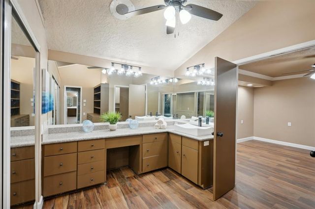 5914 Bermuda Dunes Drive, Houston, TX 77069