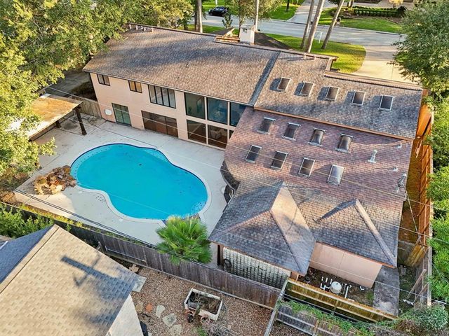 5914 Bermuda Dunes Drive, Houston, TX 77069