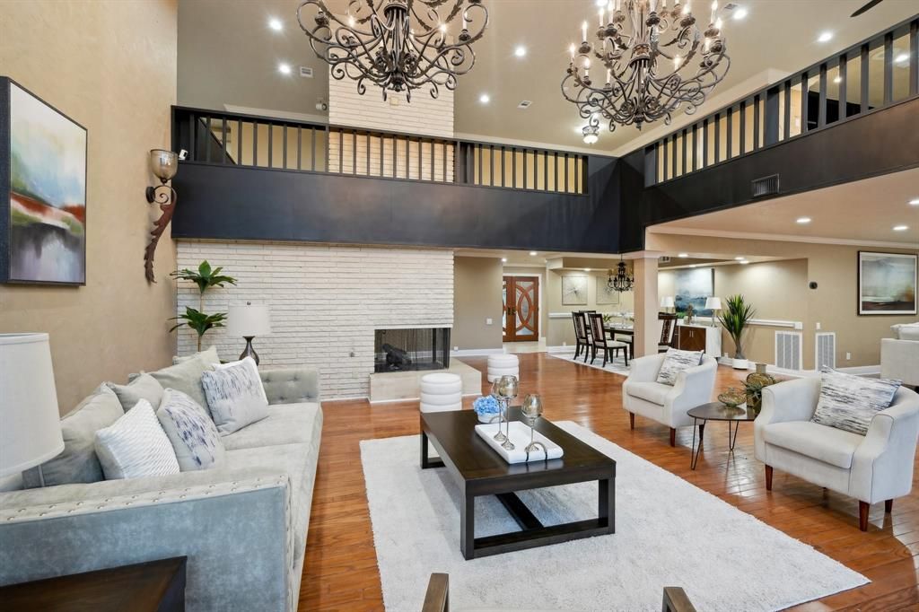 5914 Bermuda Dunes Drive, Houston, TX 77069
