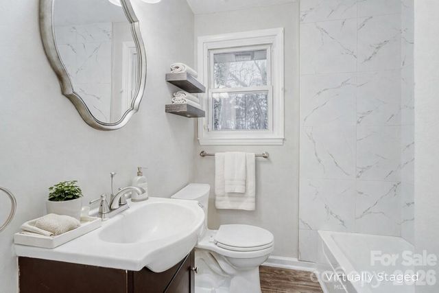 3728 Seaforth Drive, Charlotte, NC 28205