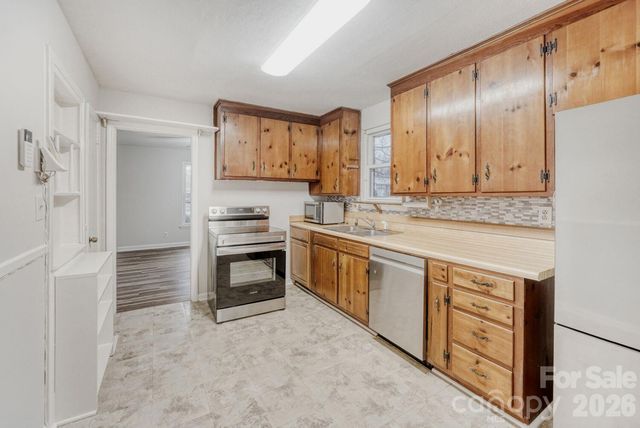 3728 Seaforth Drive, Charlotte, NC 28205