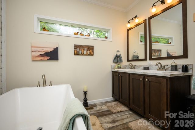 324 Plemmons Place, Marion, NC 28752