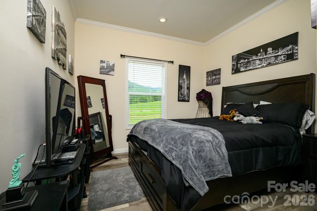 324 Plemmons Place, Marion, NC 28752