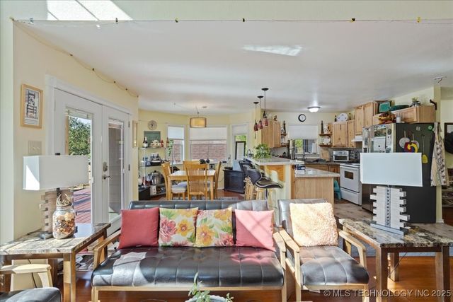 417076 E 1800, Moyers, OK 74557