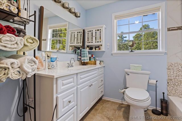 417076 E 1800, Moyers, OK 74557