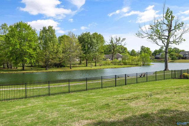 2119 Jackson Bend SW, Huntsville, AL 35803