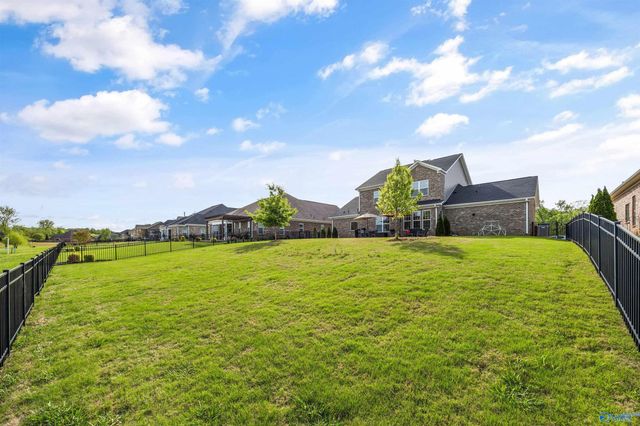 2119 Jackson Bend SW, Huntsville, AL 35803