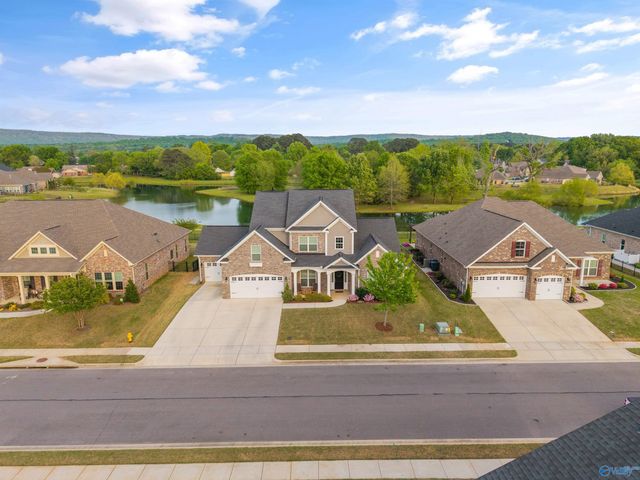 2119 Jackson Bend SW, Huntsville, AL 35803