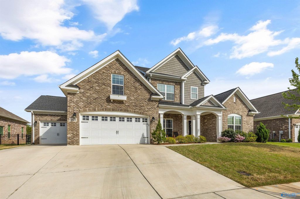 2119 Jackson Bend SW, Huntsville, AL 35803