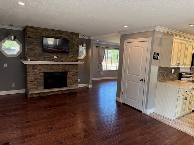 6453 Meadowwood Lane, Grand Blanc, MI 48439