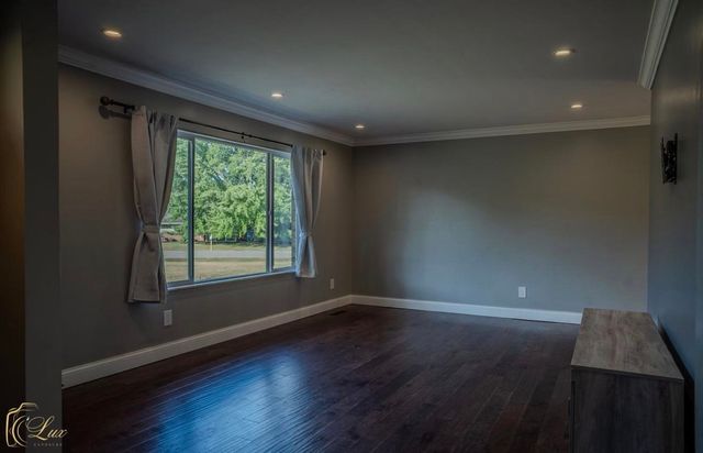 6453 Meadowwood Lane, Grand Blanc, MI 48439