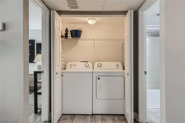 5146 South Jones Boulevard 207, Las Vegas, NV 89118