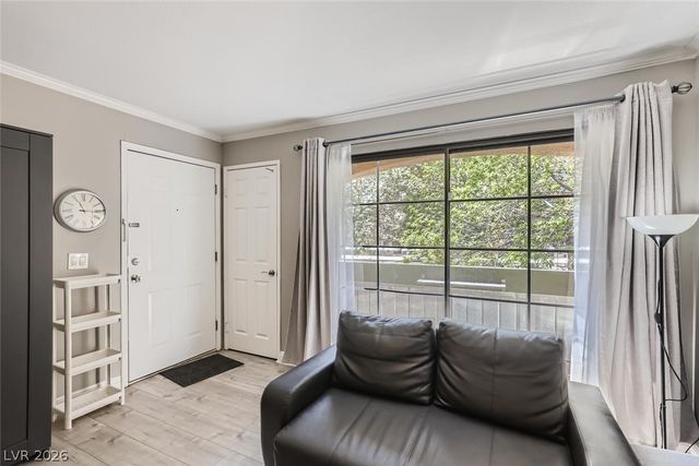 5146 South Jones Boulevard 207, Las Vegas, NV 89118