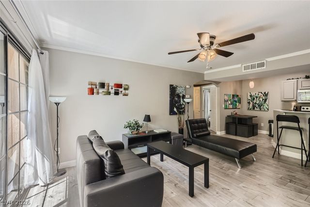 5146 South Jones Boulevard 207, Las Vegas, NV 89118