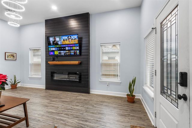 2711 Eagle Street, Houston, TX 77004