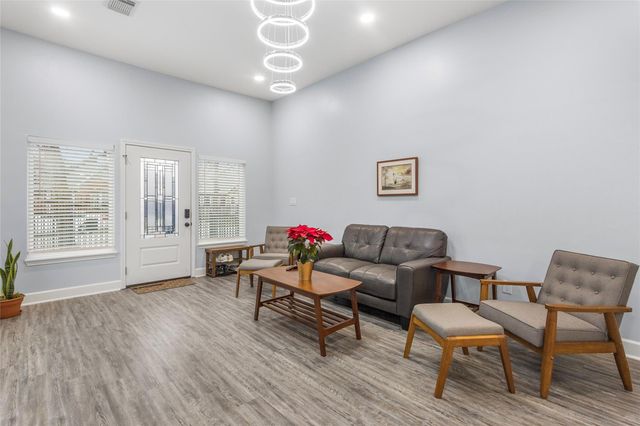 2711 Eagle Street, Houston, TX 77004