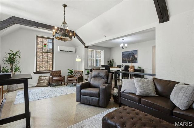 7108 Tulane Avenue, University City, MO 63130